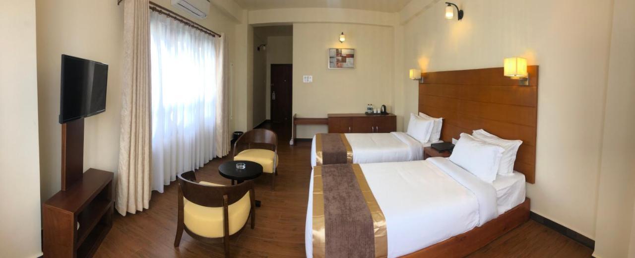 Legphel Hotel 푼촐링 외부 사진