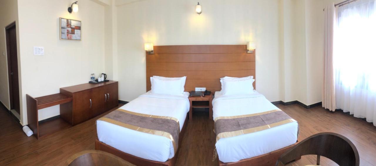 Legphel Hotel 푼촐링 외부 사진
